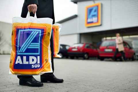 Aldi lonely people... Aldi lonely people...